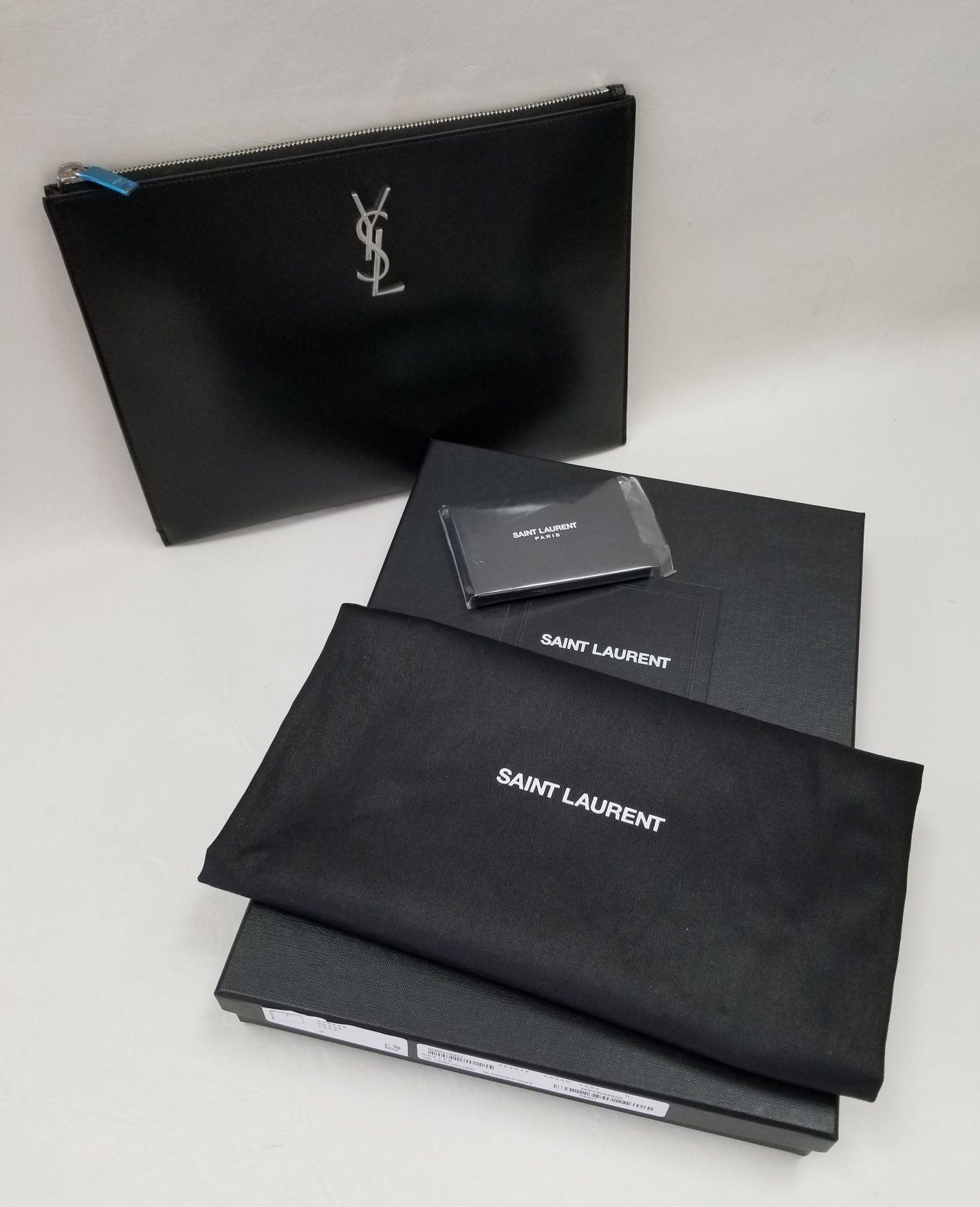 Authentic Saint Laurent YSL Black Smooth Leather Clutch/Ipad Case