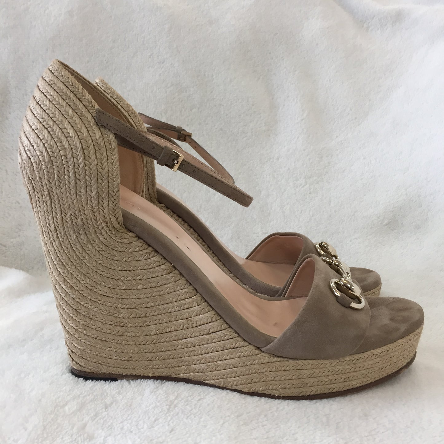 Authentic Gucci Taupe Horsebit Wedge Sandals Women's Size 40 / 9.5