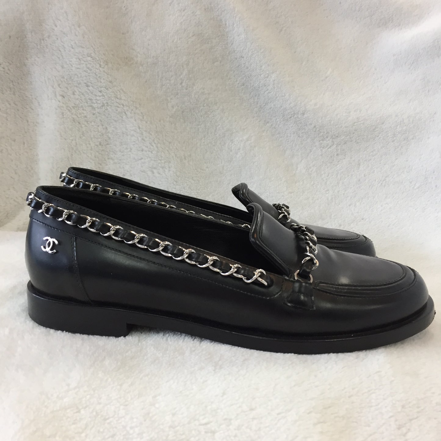 Authentic Chanel Black Chain Loafers Women's Size 35.5 / 5-5.5
