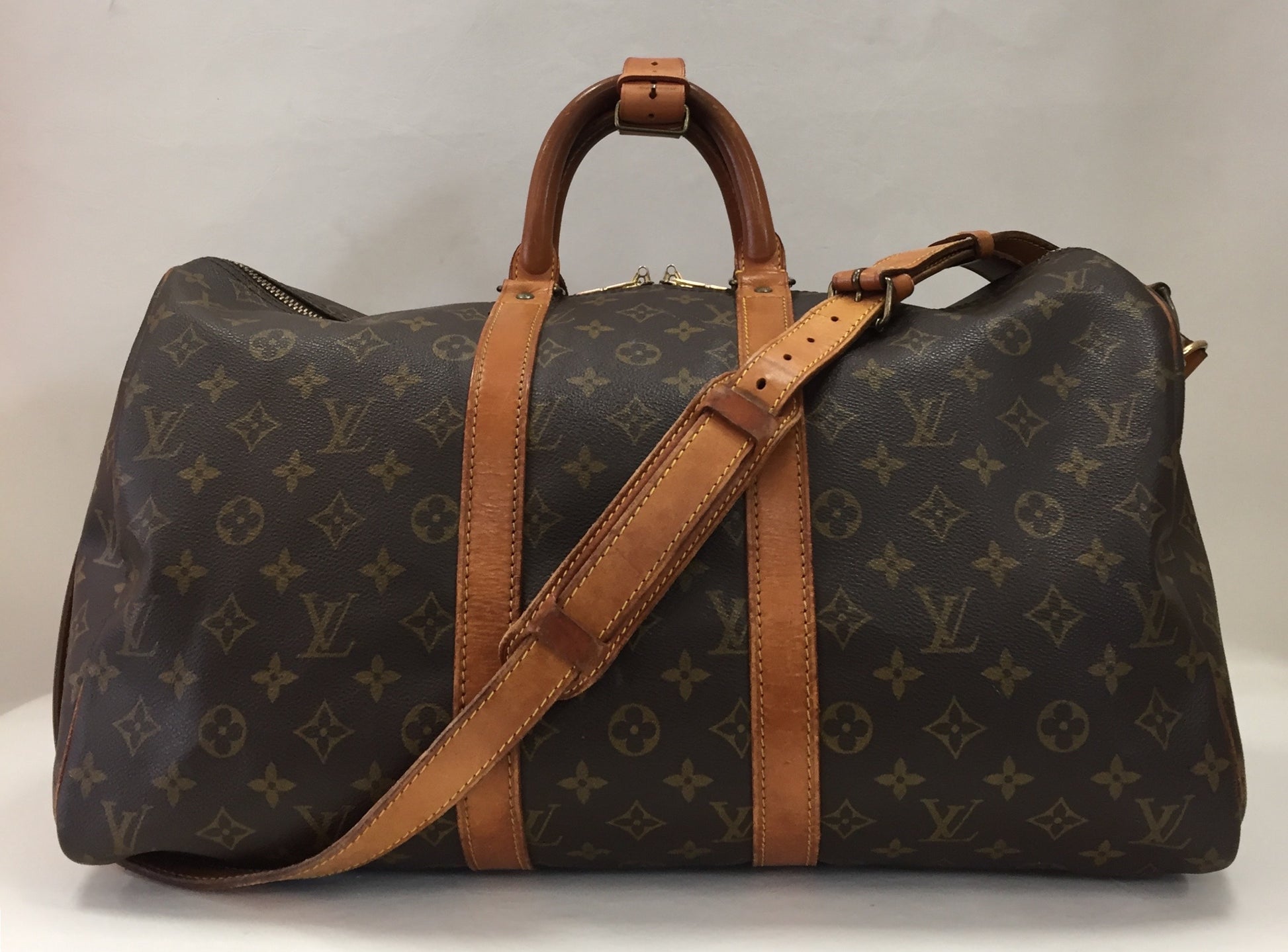 Authentic Louis Vuitton Vintage Monogram Keepall 45 Bandoliere – Luxe Touch  Luxury Resale