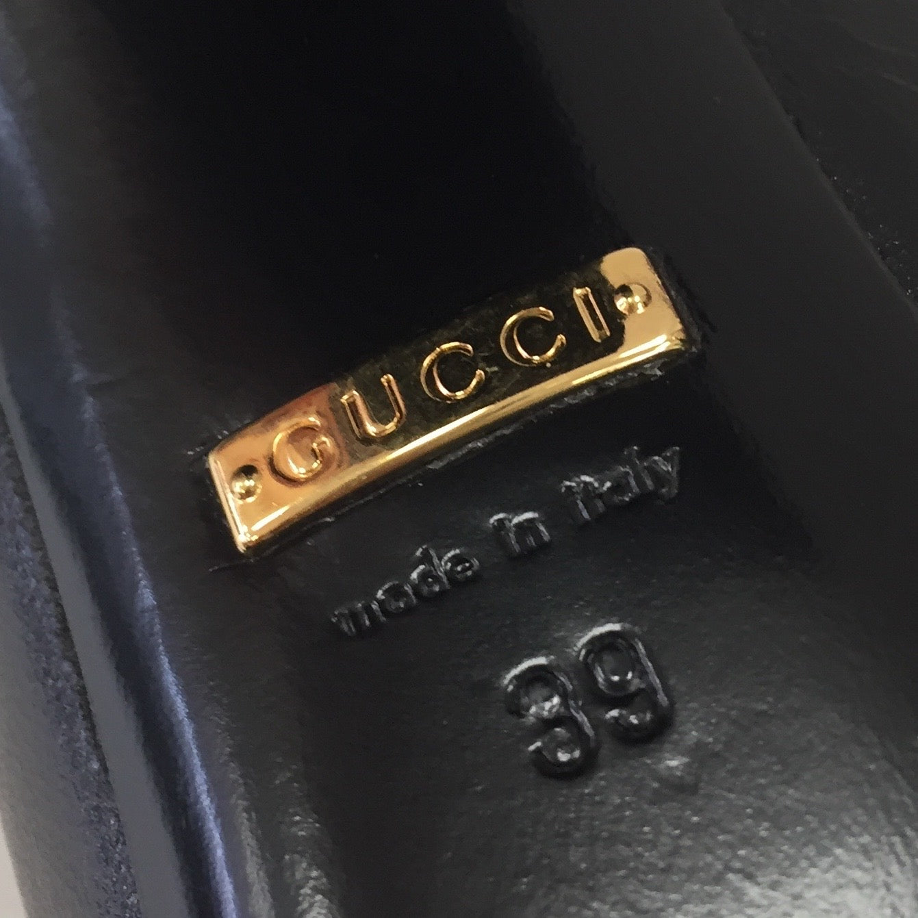 Authentic Gucci Black Leather Princeton Mules Women's Size 39