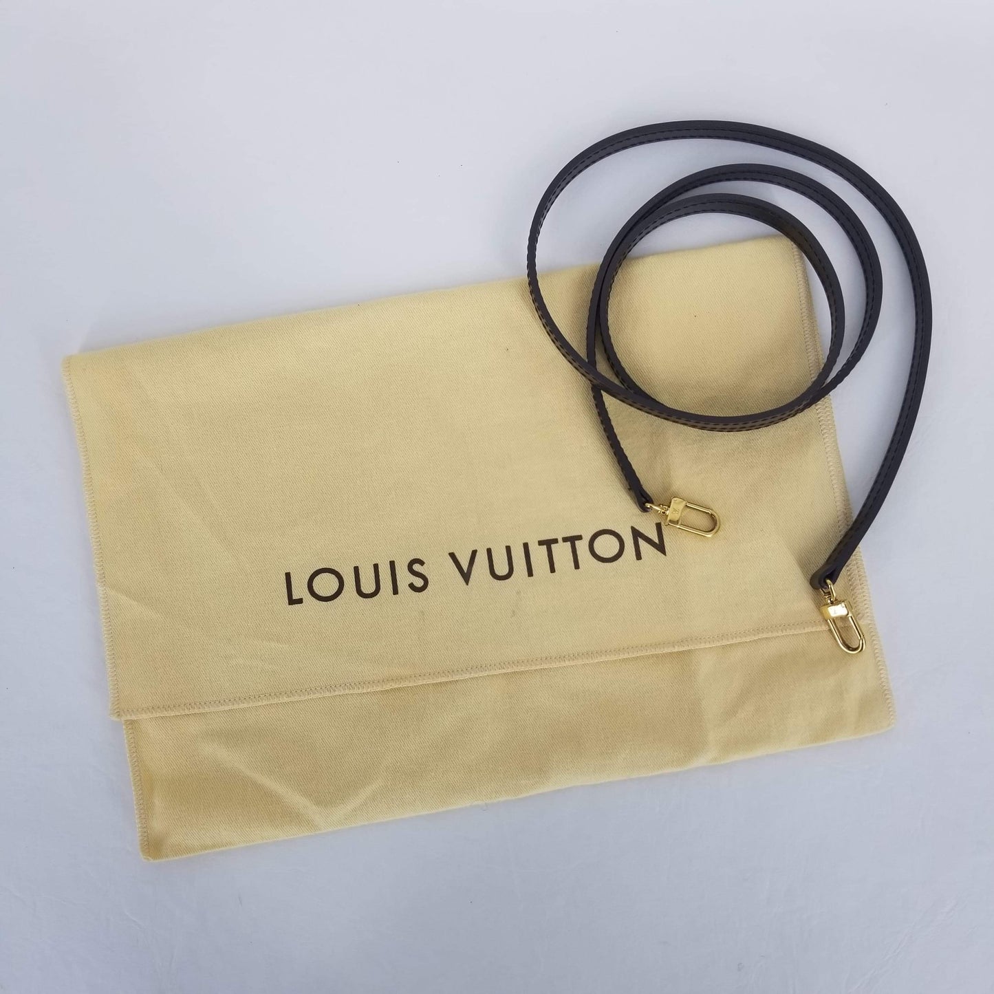 Authentic Louis Vuitton Damier Ebene Eva