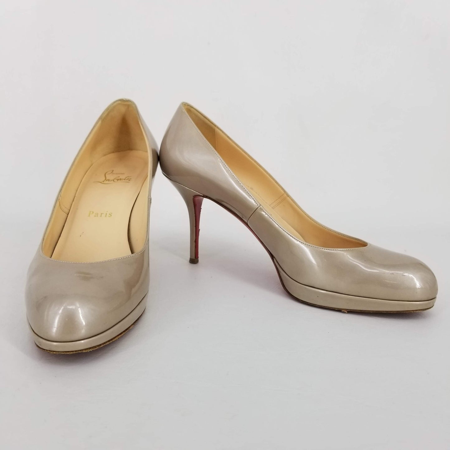 Authentic Christian Louboutin Pearl Grey Metallic Patent Simple 90 Women's Size 39 / 8.5