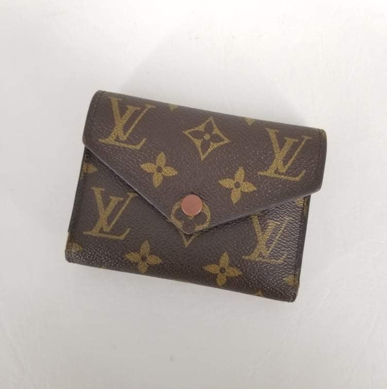 Authentic Louis Vuitton Monogram Victorine Wallet Brown