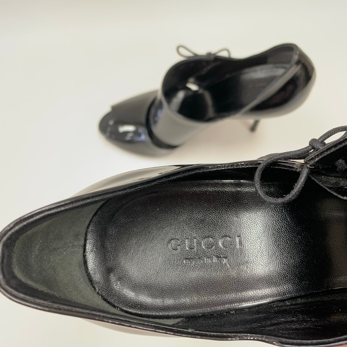 Authentic Gucci Black Patent Gucci Shoes