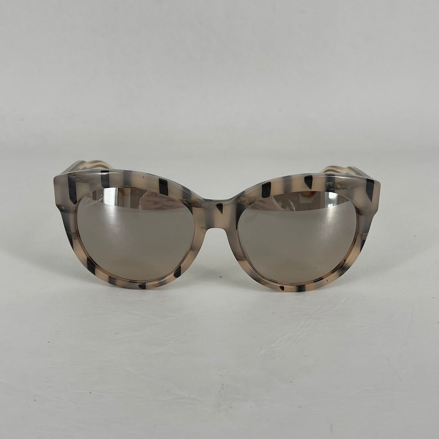 Authentic Gucci Rose and Black Sunglasses YV1AK