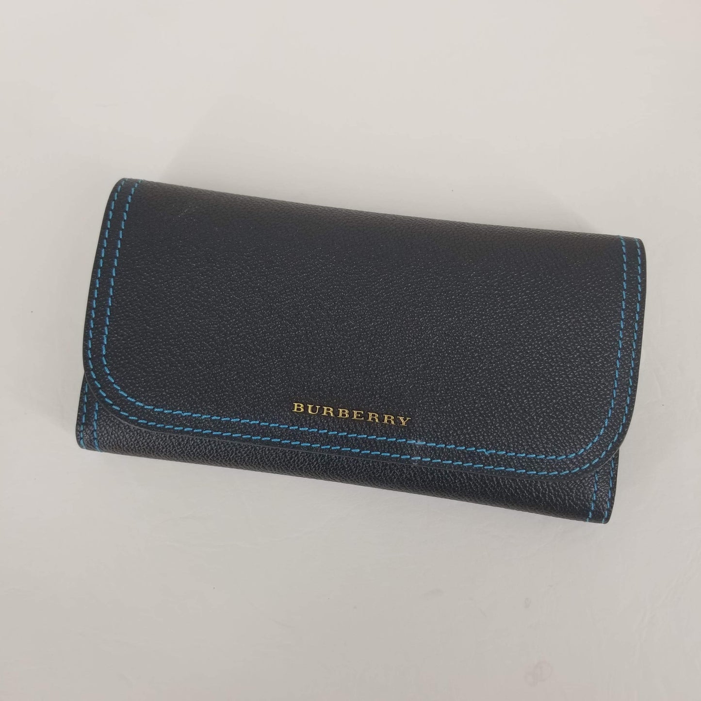Authentic Burberry Soft Grain Leather Wallet With Card Case