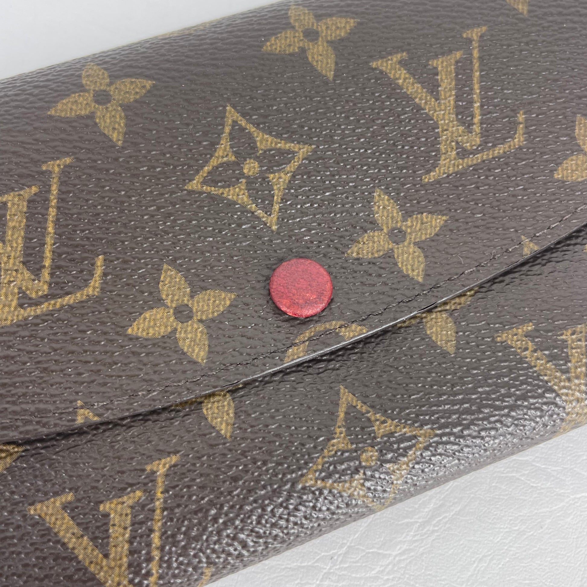 Authentic Louis Vuitton Monogram Emilie Wallet Red – Luxe Touch Luxury  Resale