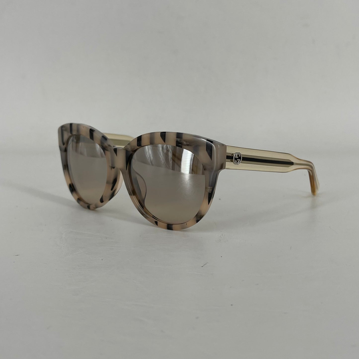 Authentic Gucci Rose and Black Sunglasses YV1AK