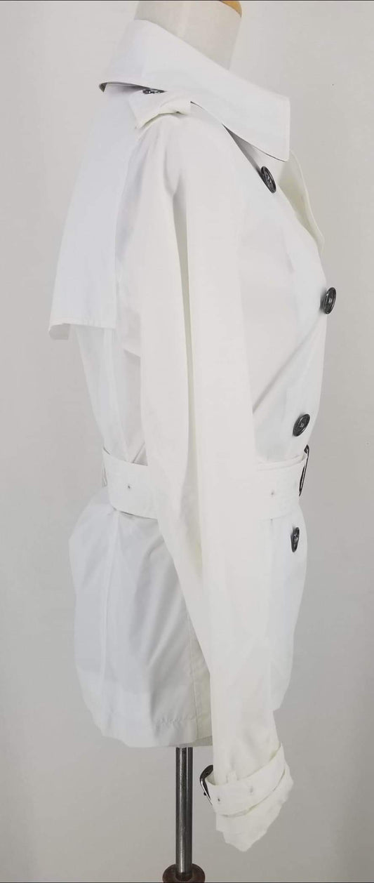 Authentic Burberry White Ballet Short Raincoat Sz 6